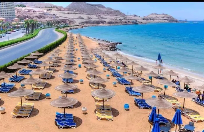 Dağ evi Pyramids Porto Sokhna Families Only *
